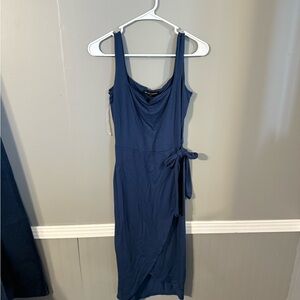Elegant Blue Sleeveless Dress